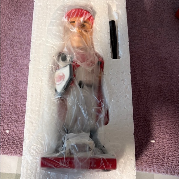 Red Baseball Player Bobblehead - Picture 6 of 8